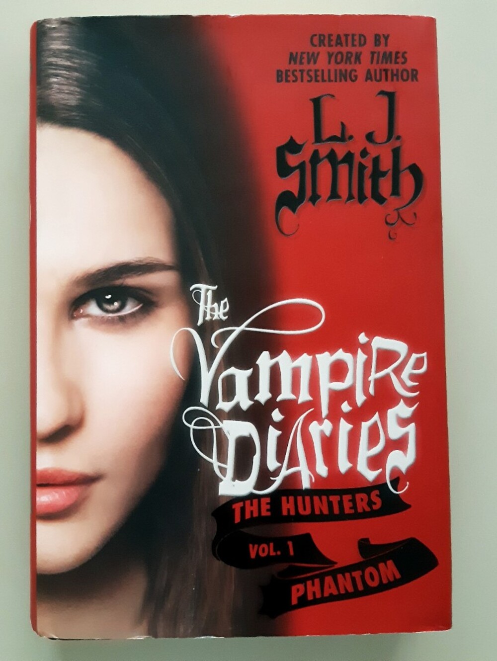 The Vampire Diaries: The Hunters – Phantom (Vol. 1)